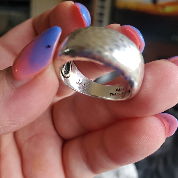 John Hardy Sterling Hammered Ring - Picture 6 of 8